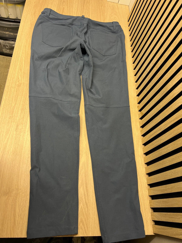 Lululemon men’s pants - TWN Clothing